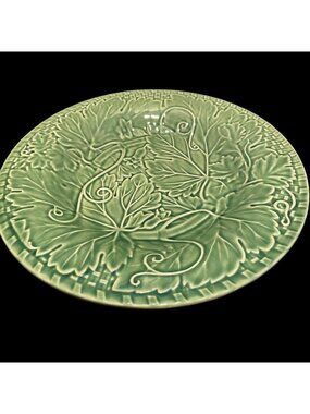 Bordallo Pinheiro Green Majolica Leaf Plater 12 inch